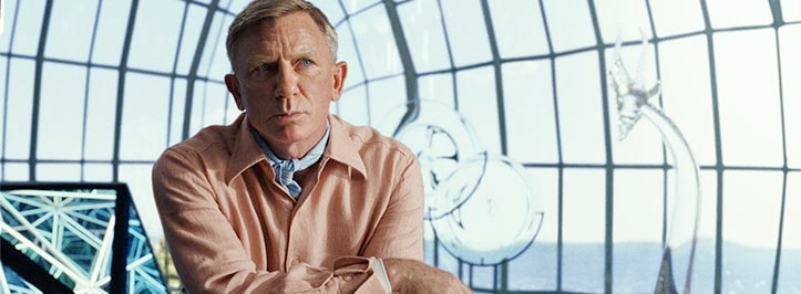 Exclusive Interview: Daniel Craig, Rian Johnson, Madelyn Cline, and Jessica Henwick of Glass Onion image