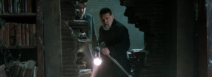 Exclusive Interview: The Pope's Exorcist Star Russell Crowe image